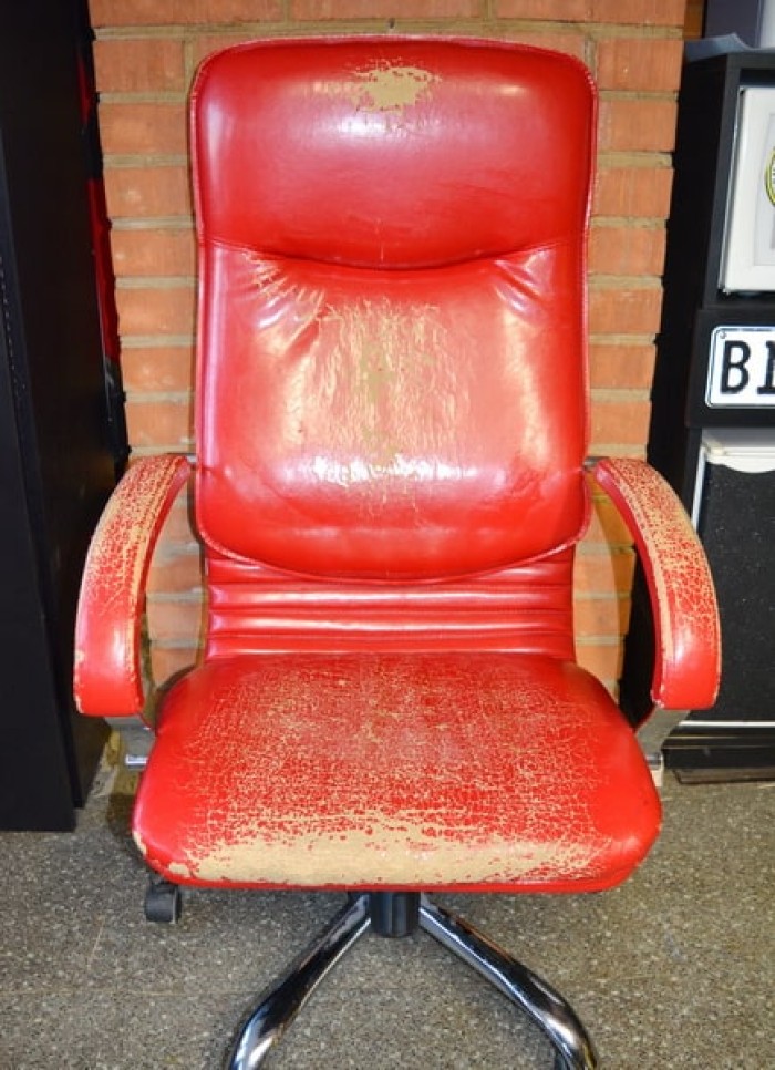 Перетяжка офисного кресла ДО и ПОСЛЕ