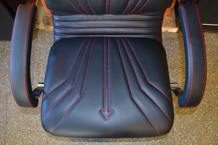 Перетяжка компьютерного кресла ПОСЛЕ