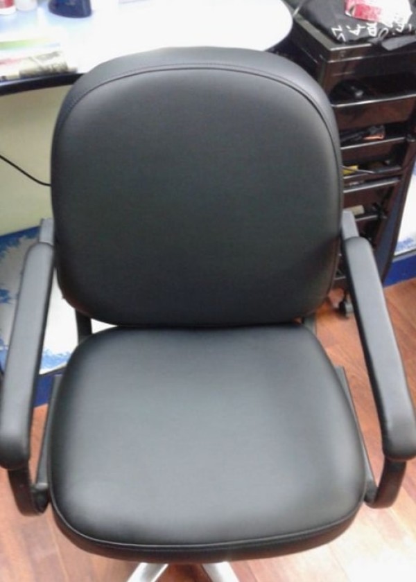 Перетяжка парикмахерского кресла ПОСЛЕ