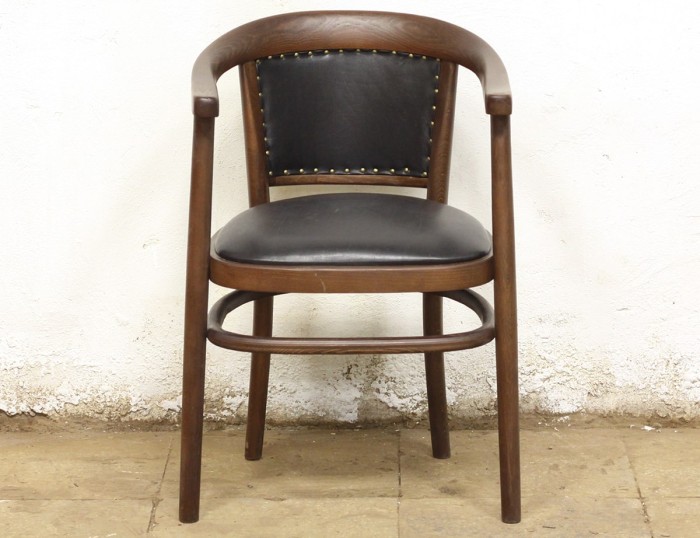 Восстановление кожаного кресла ПОСЛЕ