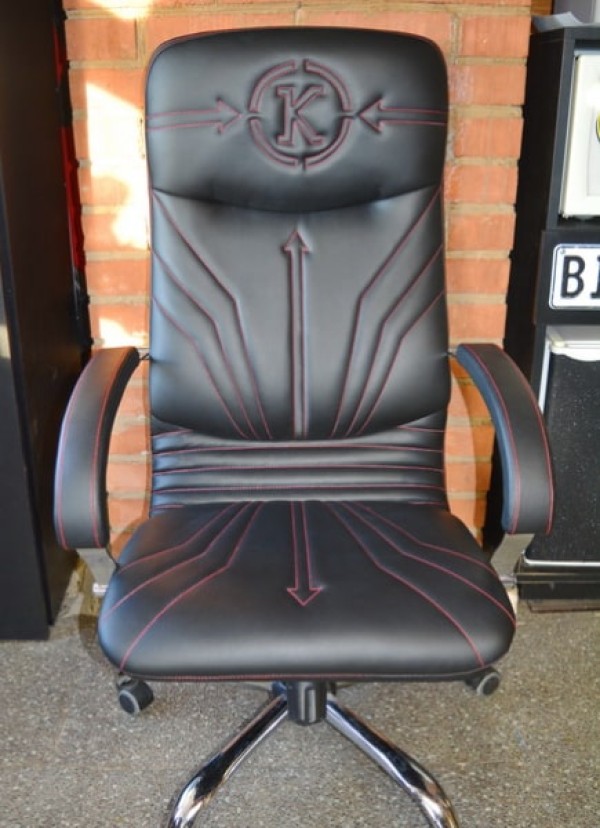 Перетяжка офисного кресла-3149 ПОСЛЕ