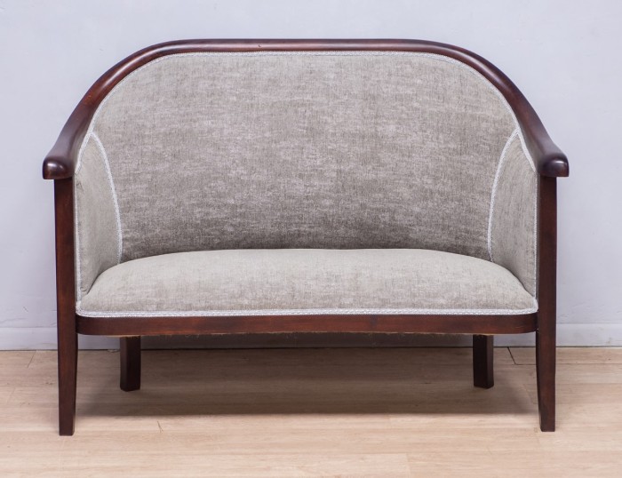 Реставрация старого дивана-1129 ПОСЛЕ