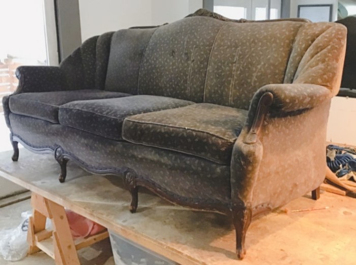 Перетяжка старого дивана-1223