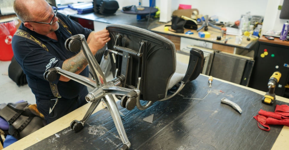 Ремонт офисных (компьютерных) и игровых кресел в Алматы с выездом 🚚 ...