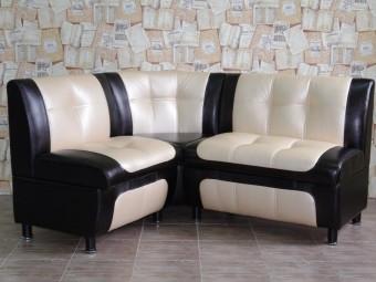 Обивка кухонного уголка кожзаменителем