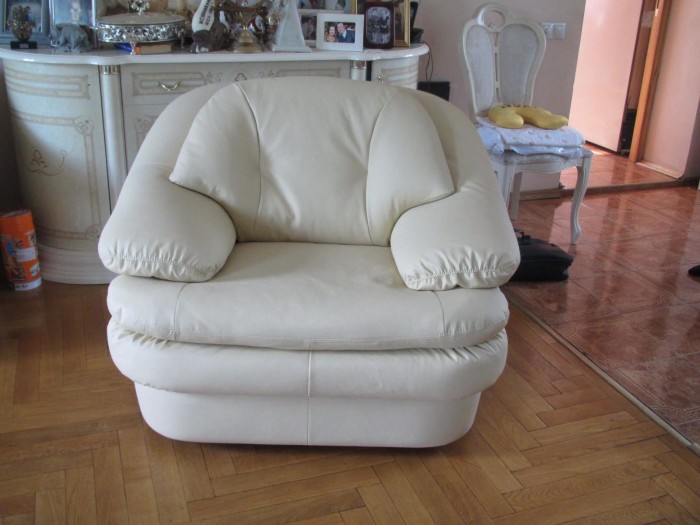 Продавилось сиденье кресла