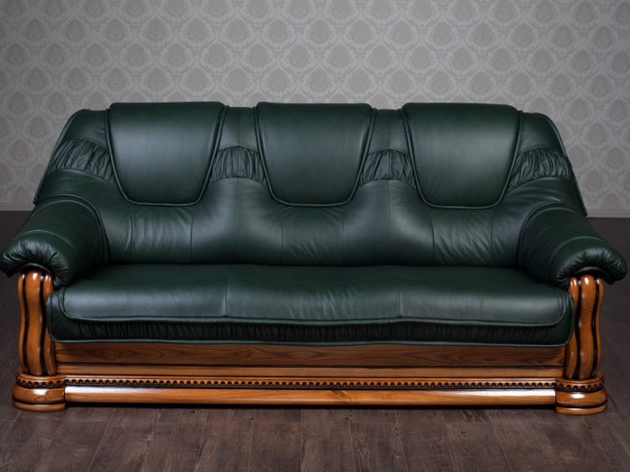Кожаный диван зеленого цвета