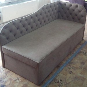 Перетяжка тахты каретной стяжкой